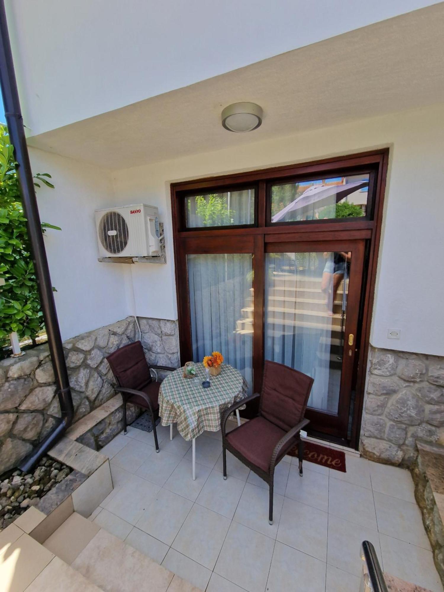 Apartments Vesna Pinezići Εξωτερικό φωτογραφία